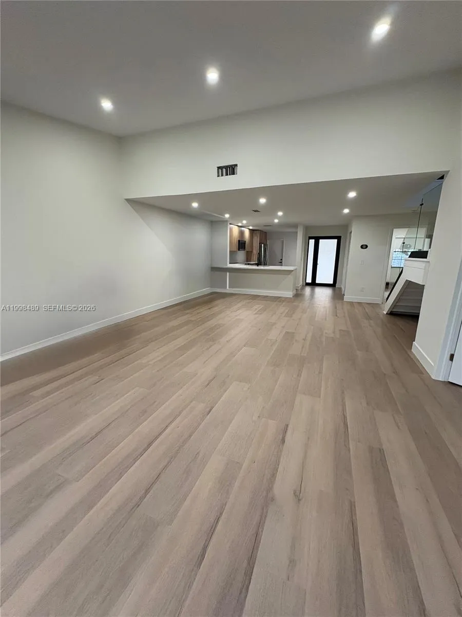 9881 Nw 52nd Ter 9881, Doral, Florida 33178, Doral, Florida 33178, 3 Bedrooms Bedrooms, ,2 BathroomsBathrooms,Residential Lease,For Rent,9881 Nw 52nd Ter 9881, Doral, Florida 33178,A11998489