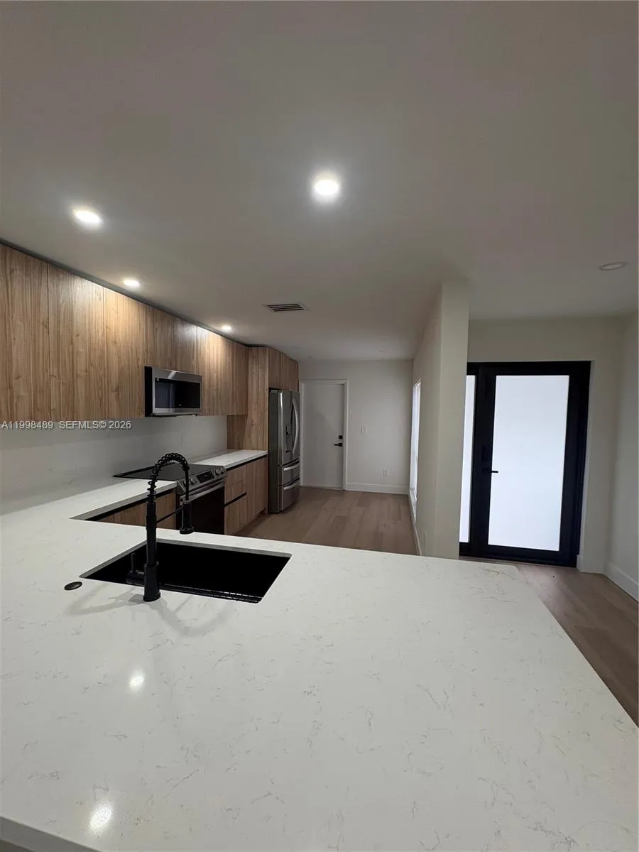 9881 Nw 52nd Ter 9881, Doral, Florida 33178, Doral, Florida 33178, 3 Bedrooms Bedrooms, ,2 BathroomsBathrooms,Residential Lease,For Rent,9881 Nw 52nd Ter 9881, Doral, Florida 33178,A11998489