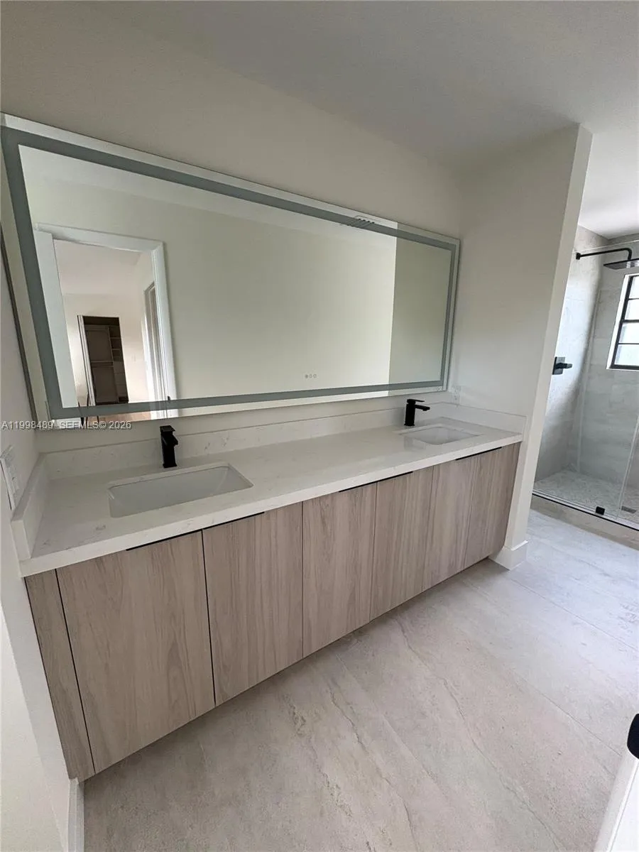 9881 Nw 52nd Ter 9881, Doral, Florida 33178, Doral, Florida 33178, 3 Bedrooms Bedrooms, ,2 BathroomsBathrooms,Residential Lease,For Rent,9881 Nw 52nd Ter 9881, Doral, Florida 33178,A11998489