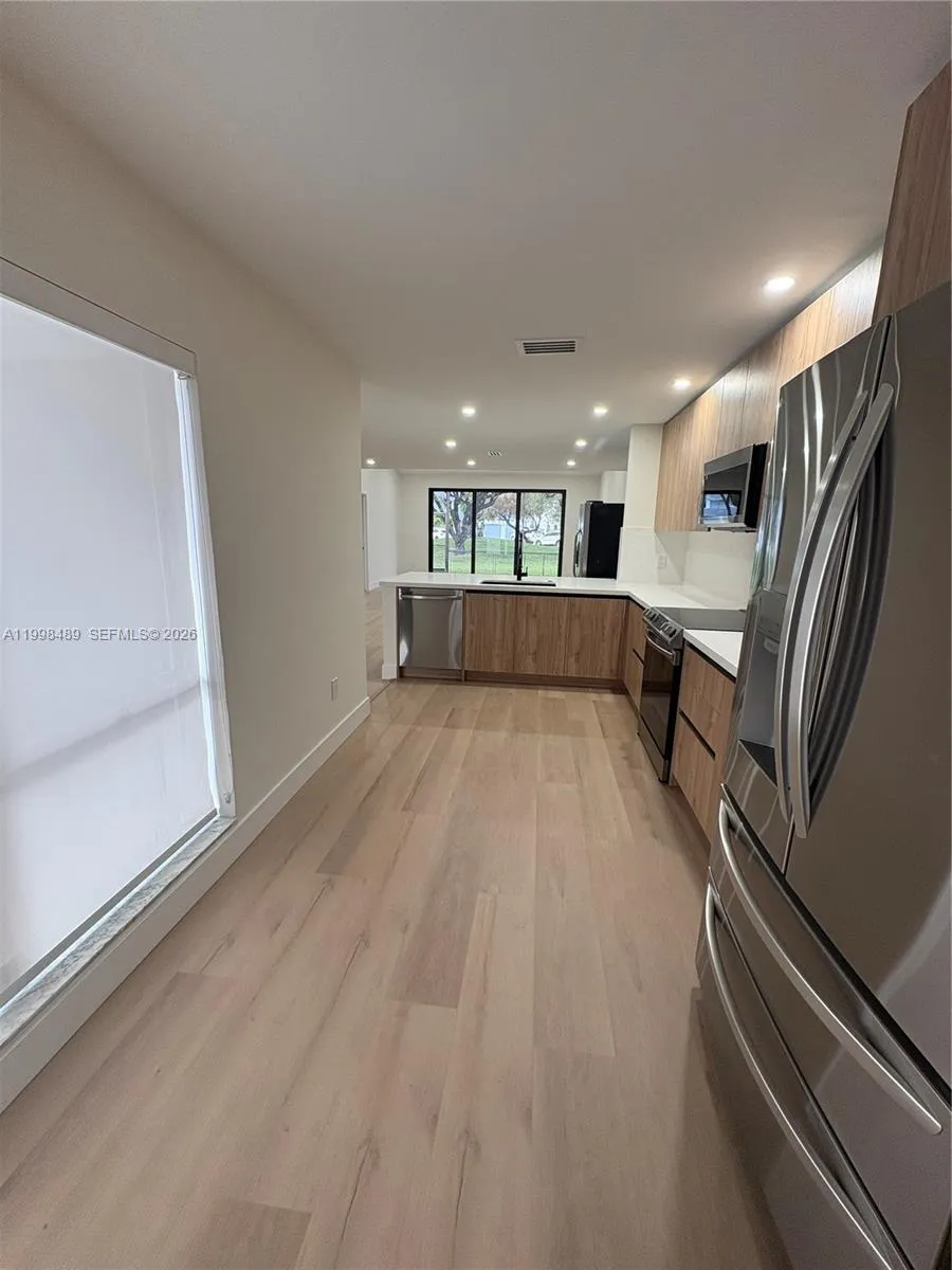 9881 Nw 52nd Ter 9881, Doral, Florida 33178, Doral, Florida 33178, 3 Bedrooms Bedrooms, ,2 BathroomsBathrooms,Residential Lease,For Rent,9881 Nw 52nd Ter 9881, Doral, Florida 33178,A11998489