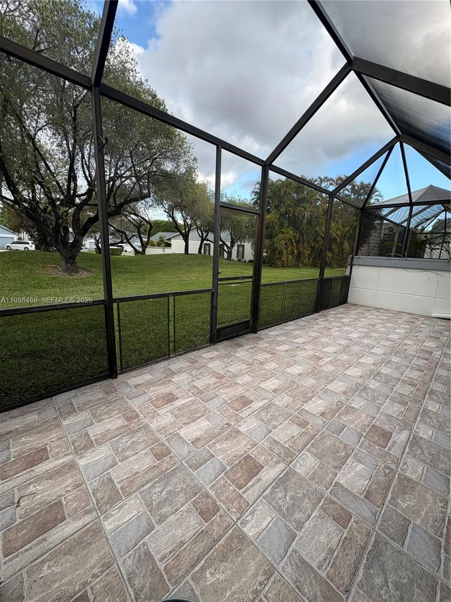 9881 Nw 52nd Ter 9881, Doral, Florida 33178, Doral, Florida 33178, 3 Bedrooms Bedrooms, ,2 BathroomsBathrooms,Residential Lease,For Rent,9881 Nw 52nd Ter 9881, Doral, Florida 33178,A11998489