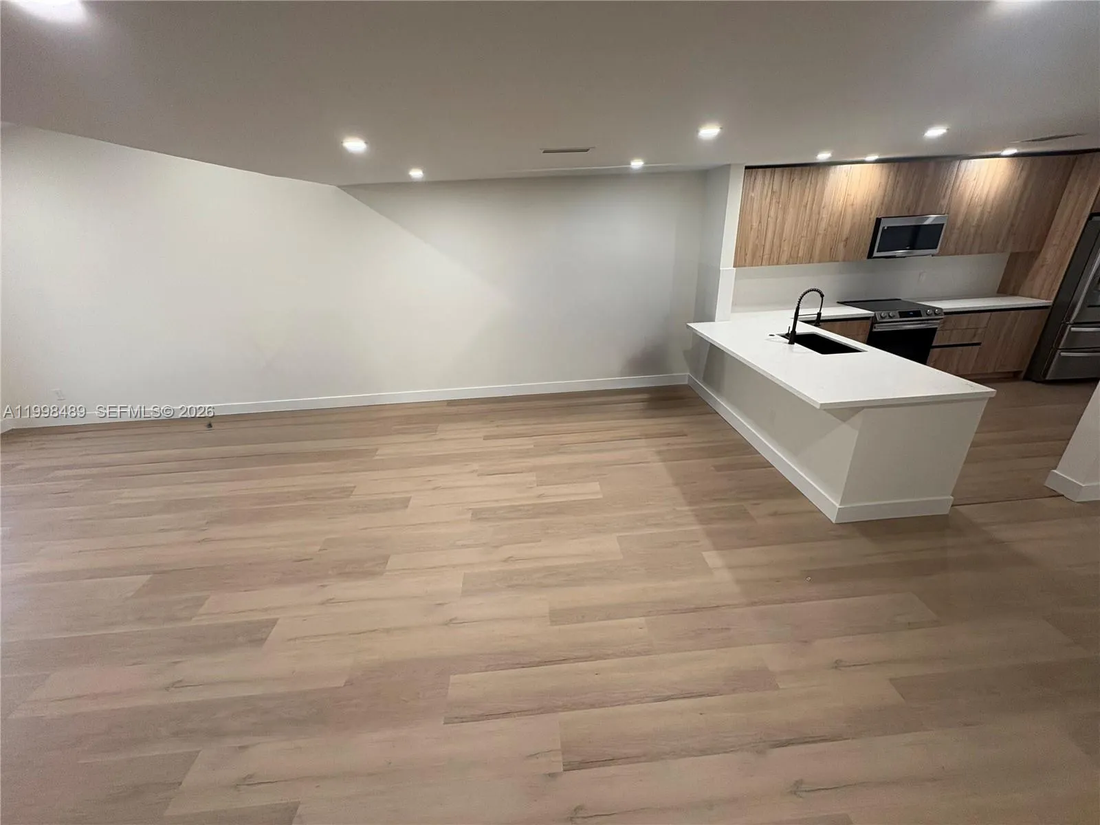 9881 Nw 52nd Ter 9881, Doral, Florida 33178, Doral, Florida 33178, 3 Bedrooms Bedrooms, ,2 BathroomsBathrooms,Residential Lease,For Rent,9881 Nw 52nd Ter 9881, Doral, Florida 33178,A11998489