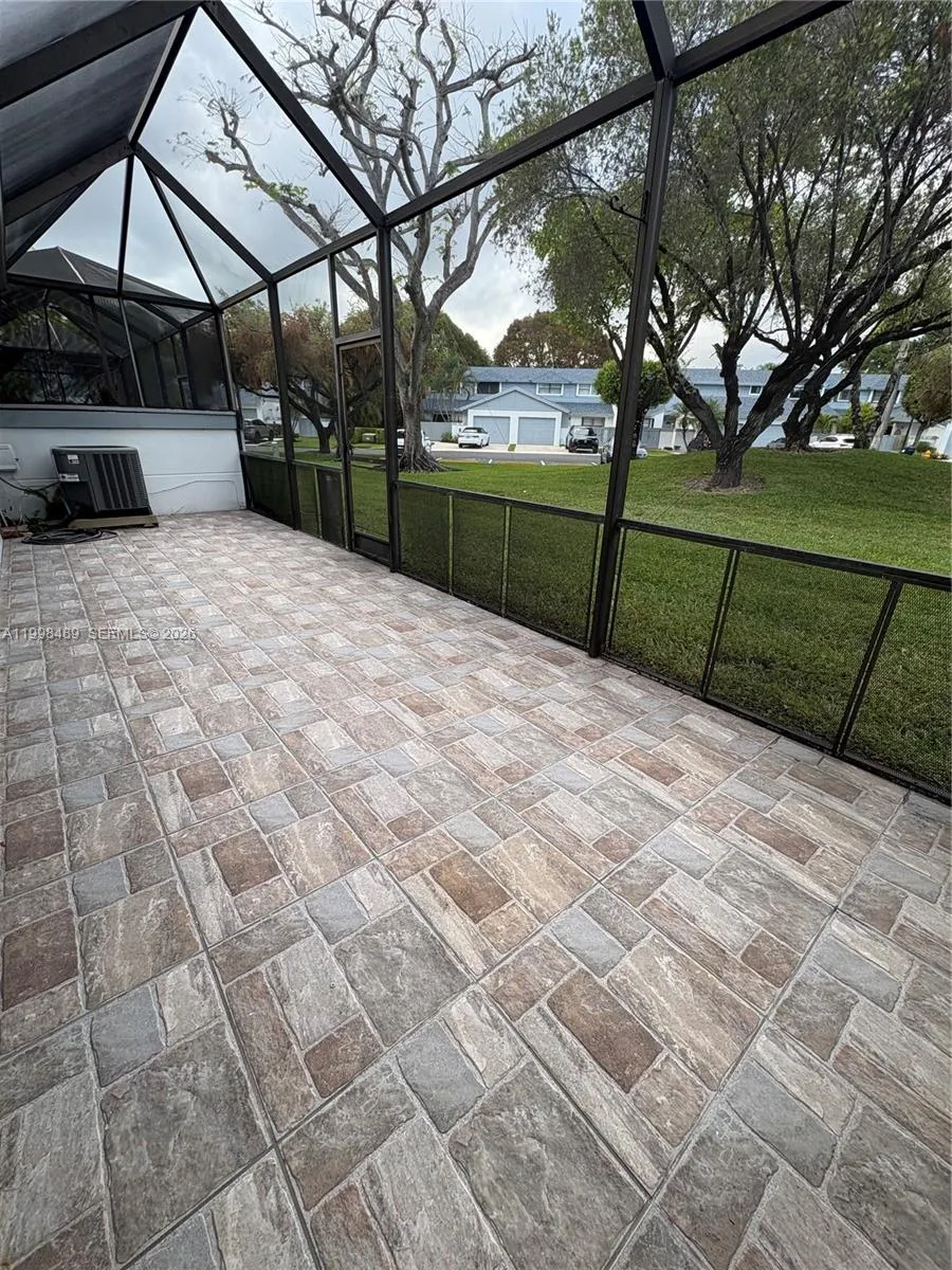 9881 Nw 52nd Ter 9881, Doral, Florida 33178, Doral, Florida 33178, 3 Bedrooms Bedrooms, ,2 BathroomsBathrooms,Residential Lease,For Rent,9881 Nw 52nd Ter 9881, Doral, Florida 33178,A11998489