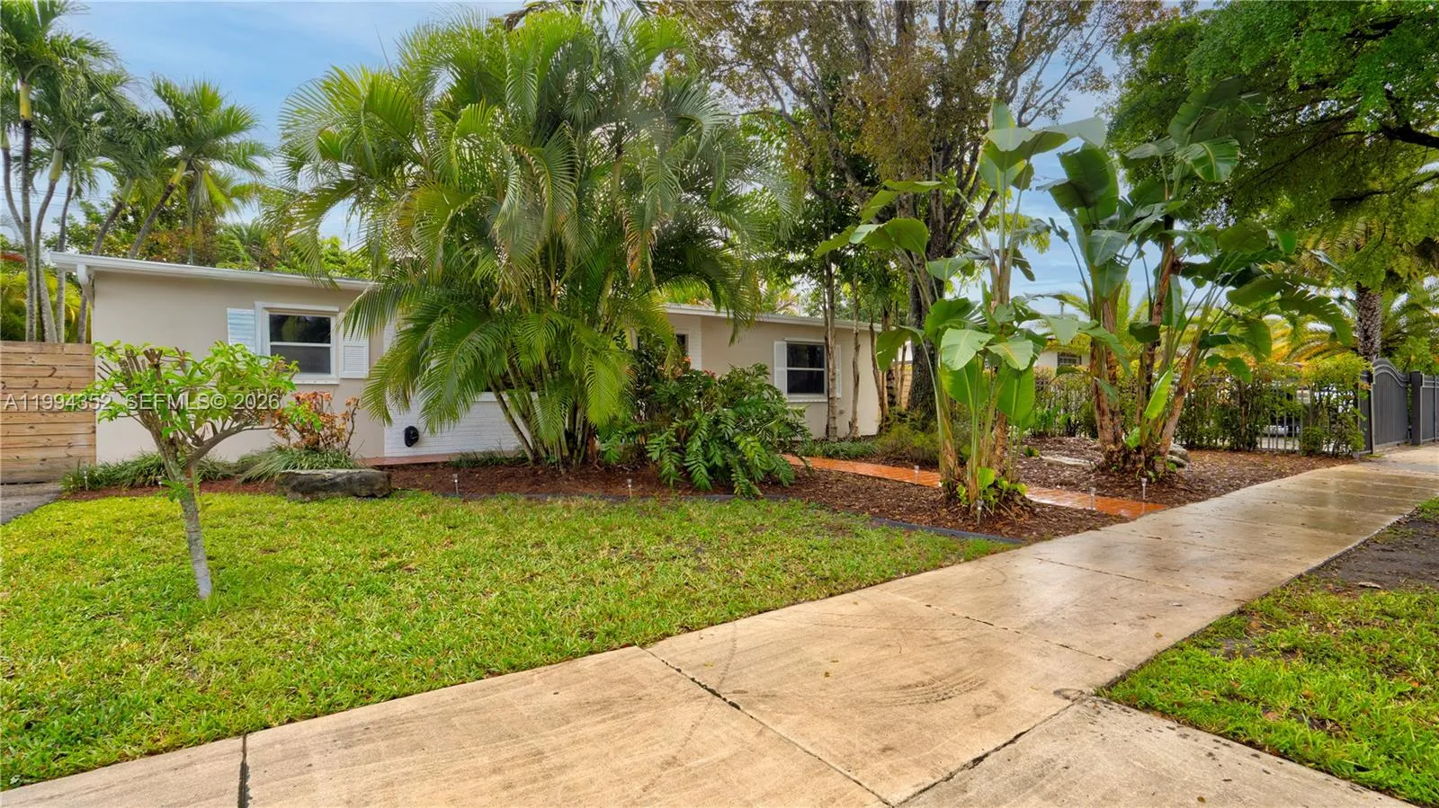 2905 Sw 93rd Ct, Miami, Florida 33165, Miami, Florida 33165, 3 Bedrooms Bedrooms, ,2 BathroomsBathrooms,Residential,For Sale,2905 Sw 93rd Ct, Miami, Florida 33165,A11994352