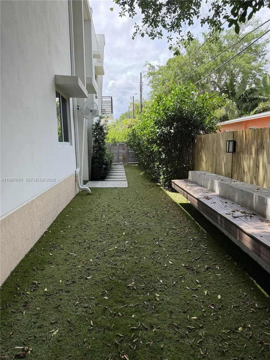540 Sw 6th Ave 0, Fort Lauderdale, Florida 33315, Fort Lauderdale, Florida 33315, 3 Bedrooms Bedrooms, ,2 BathroomsBathrooms,Residential Lease,For Rent,540 Sw 6th Ave 0, Fort Lauderdale, Florida 33315,A11997010