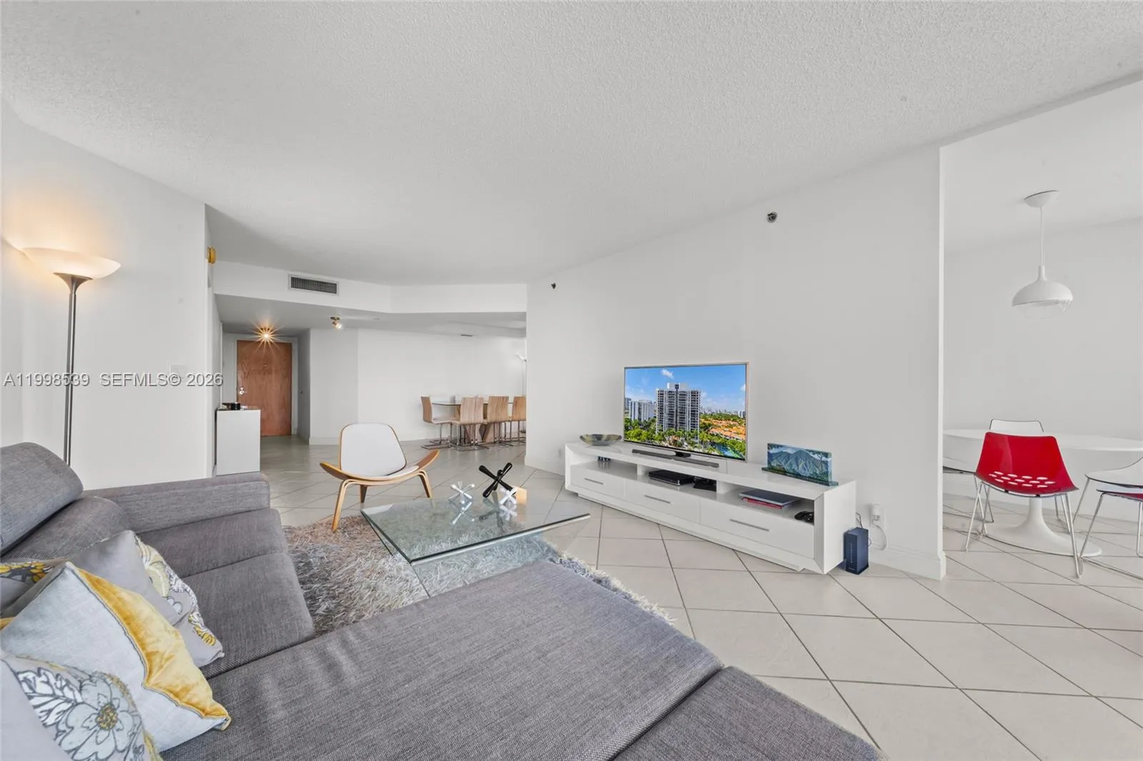 3598 Yacht Club Dr 601+den, Aventura, Florida 3318, Aventura, Florida 33180, 2 Bedrooms Bedrooms, ,2 BathroomsBathrooms,Residential Lease,For Rent,3598 Yacht Club Dr 601+den, Aventura, Florida 3318,A11998539
