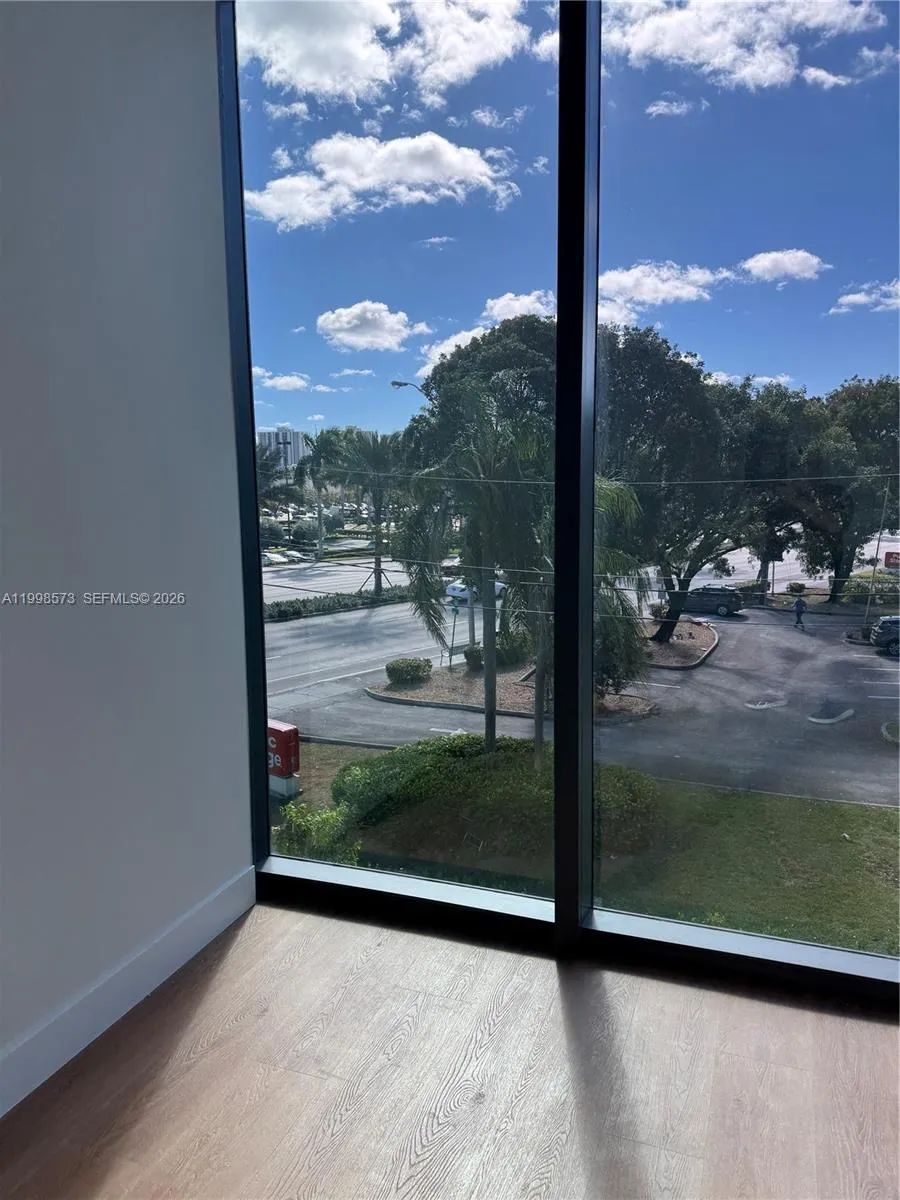 21290 Biscayne Blvd 208, Aventura, Florida 33180, Aventura, Florida 33180, ,Commercial Lease,For Rent,21290 Biscayne Blvd 208, Aventura, Florida 33180,A11998573