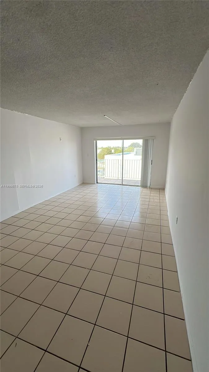 4480 Palm Ave 402, Hialeah, Florida 33012, Hialeah, Florida 33012, 2 Bedrooms Bedrooms, ,1 BathroomBathrooms,Residential Lease,For Rent,4480 Palm Ave 402, Hialeah, Florida 33012,A11998575