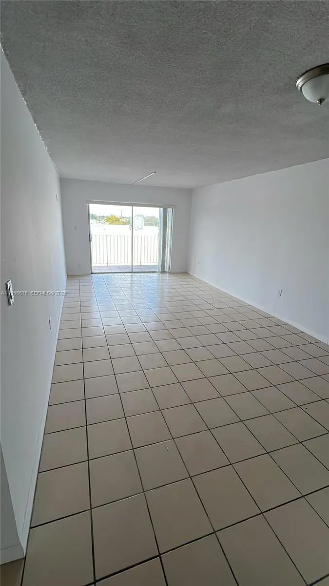 4480 Palm Ave 402, Hialeah, Florida 33012, Hialeah, Florida 33012, 2 Bedrooms Bedrooms, ,1 BathroomBathrooms,Residential Lease,For Rent,4480 Palm Ave 402, Hialeah, Florida 33012,A11998575