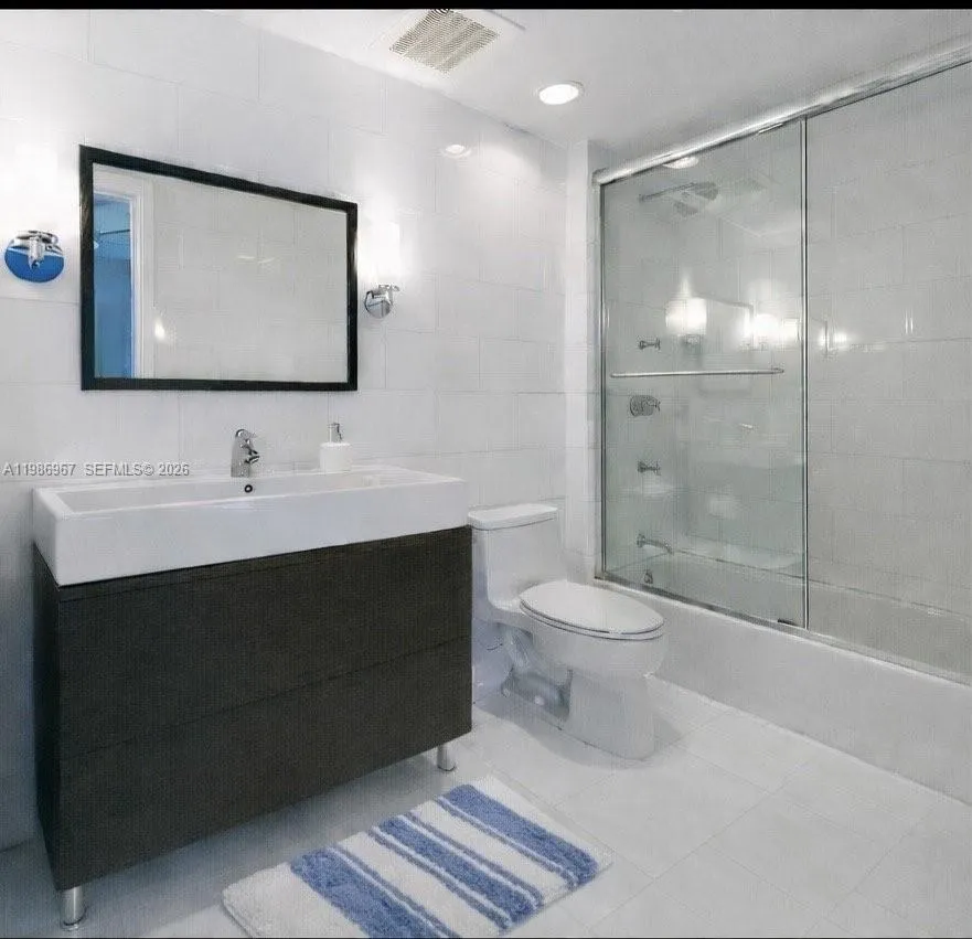 1800 S Ocean Dr 4301, Hallandale Beach, Florida 33, Hallandale Beach, Florida 33009, 3 Bedrooms Bedrooms, ,3 BathroomsBathrooms,Residential,For Sale,1800 S Ocean Dr 4301, Hallandale Beach, Florida 33,A11986967