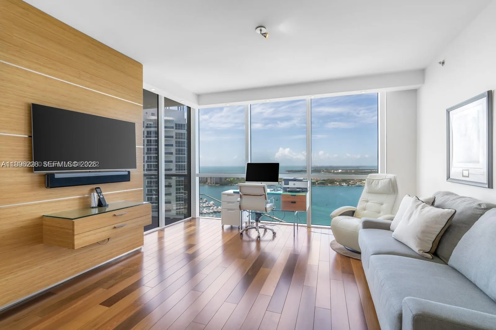 450 Alton Rd 3303, Miami Beach, Florida 33139, Miami Beach, Florida 33139, 2 Bedrooms Bedrooms, ,3 BathroomsBathrooms,Residential,For Sale,450 Alton Rd 3303, Miami Beach, Florida 33139,A11996228