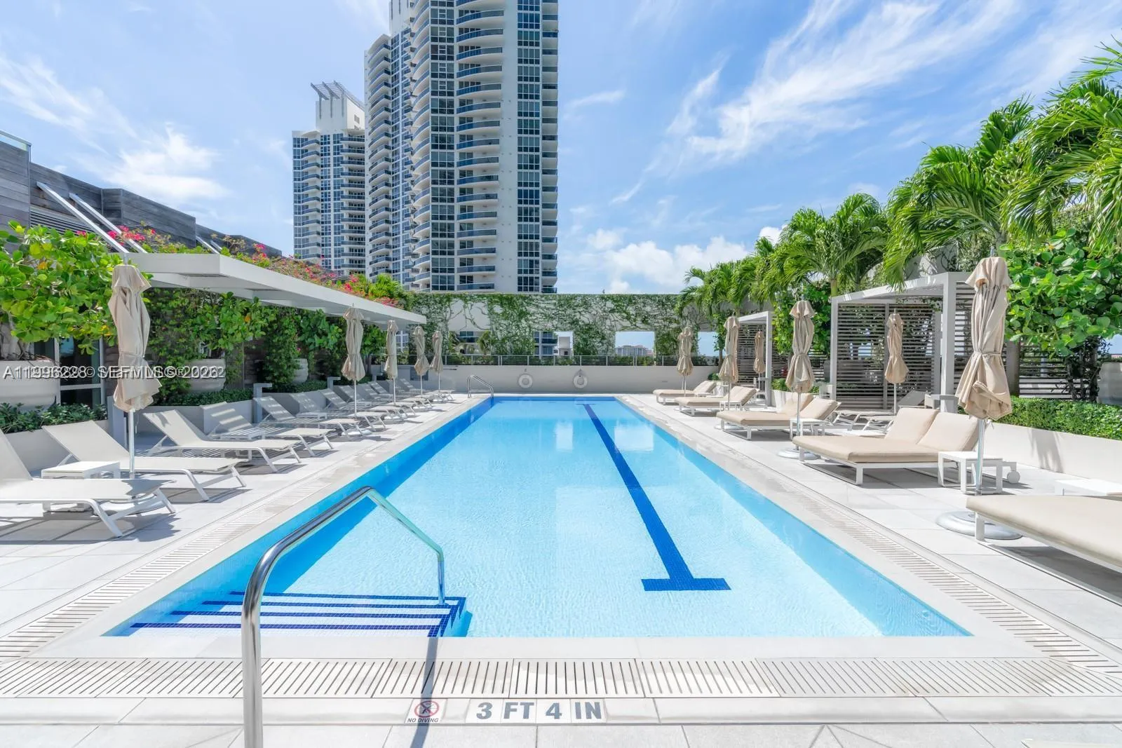 450 Alton Rd 3303, Miami Beach, Florida 33139, Miami Beach, Florida 33139, 2 Bedrooms Bedrooms, ,3 BathroomsBathrooms,Residential,For Sale,450 Alton Rd 3303, Miami Beach, Florida 33139,A11996228