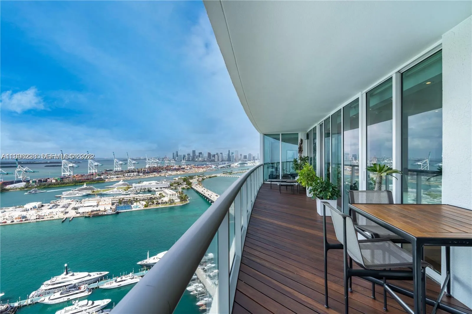 450 Alton Rd 3303, Miami Beach, Florida 33139, Miami Beach, Florida 33139, 2 Bedrooms Bedrooms, ,3 BathroomsBathrooms,Residential,For Sale,450 Alton Rd 3303, Miami Beach, Florida 33139,A11996228