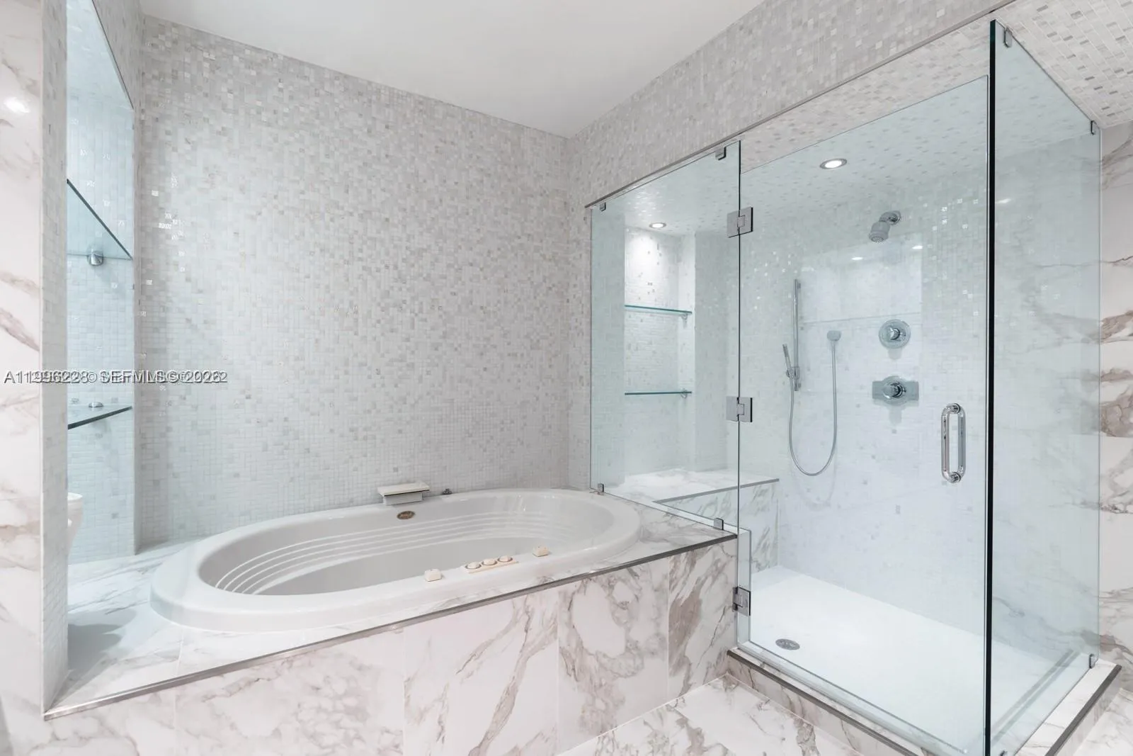 450 Alton Rd 3303, Miami Beach, Florida 33139, Miami Beach, Florida 33139, 2 Bedrooms Bedrooms, ,3 BathroomsBathrooms,Residential,For Sale,450 Alton Rd 3303, Miami Beach, Florida 33139,A11996228