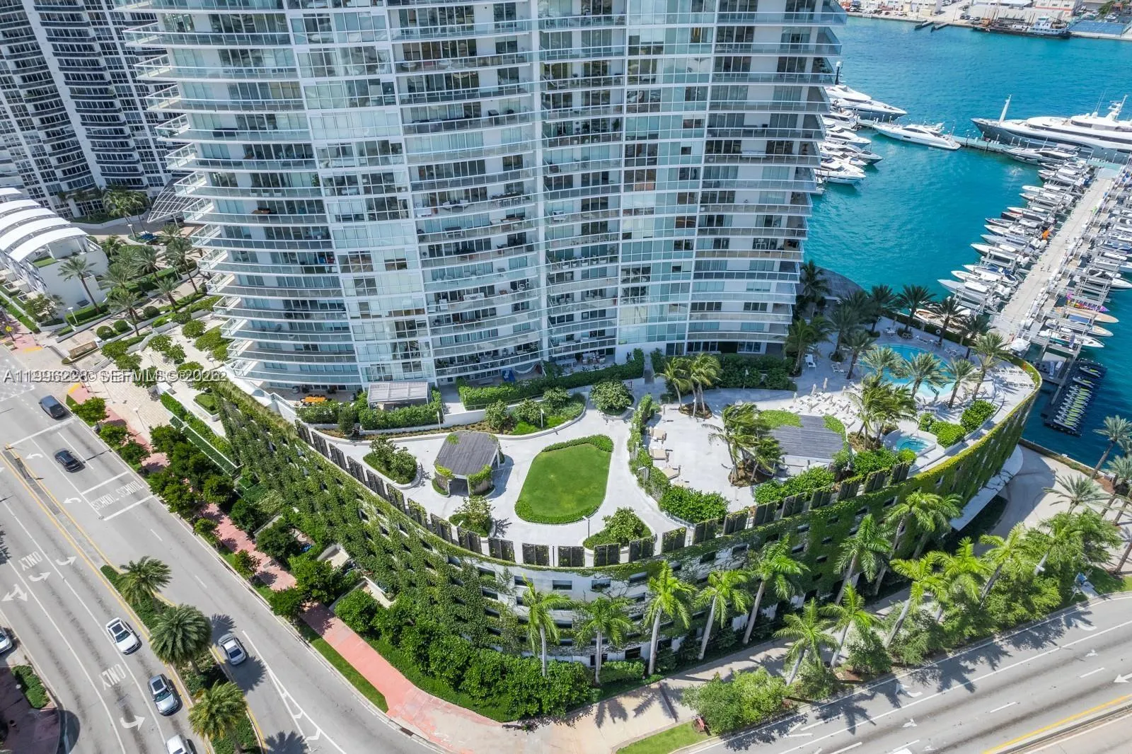 450 Alton Rd 3303, Miami Beach, Florida 33139, Miami Beach, Florida 33139, 2 Bedrooms Bedrooms, ,3 BathroomsBathrooms,Residential,For Sale,450 Alton Rd 3303, Miami Beach, Florida 33139,A11996228