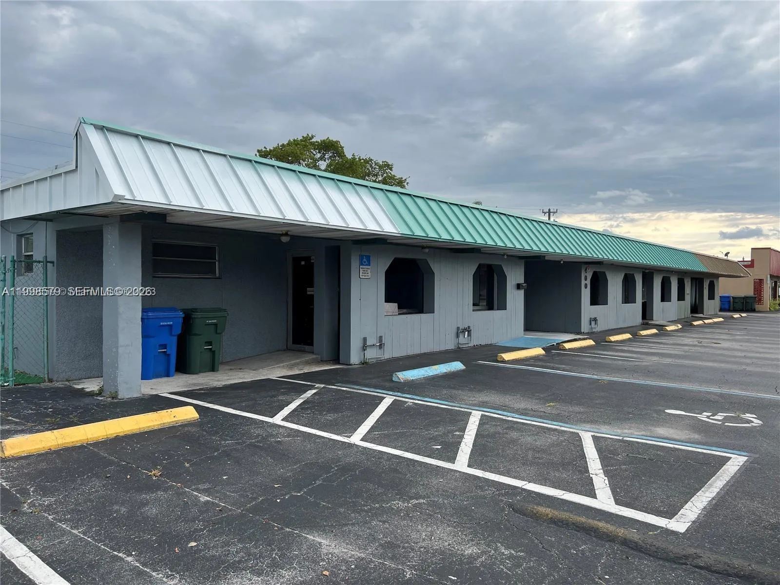 400 Ne 44th St, Oakland Park, Florida 33334, Oakland Park, Florida 33334, ,Commercial Sale,For Sale,400 Ne 44th St, Oakland Park, Florida 33334,A11998579