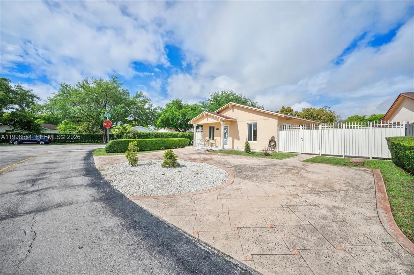 4218 Sw 138th Ct, Miami, Florida 33175, Miami, Florida 33175, 3 Bedrooms Bedrooms, ,3 BathroomsBathrooms,Residential,For Sale,4218 Sw 138th Ct, Miami, Florida 33175,A11998581