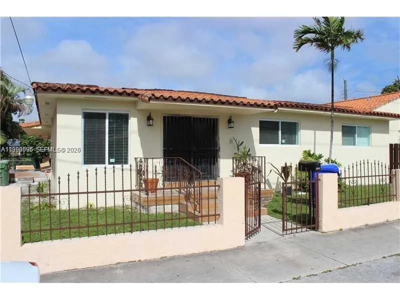 500 Nw 43rd Ct Back, Miami, Florida 33126, Miami, Florida 33126, 3 Bedrooms Bedrooms, ,2 BathroomsBathrooms,Residential Lease,For Rent,500 Nw 43rd Ct Back, Miami, Florida 33126,A11998595