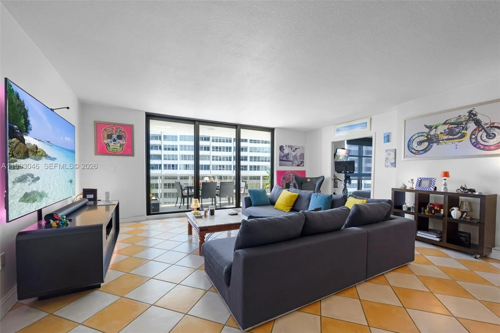 9 Island Ave 810, Miami Beach, Florida 33139, Miami Beach, Florida 33139, 2 Bedrooms Bedrooms, ,2 BathroomsBathrooms,Residential,For Sale,9 Island Ave 810, Miami Beach, Florida 33139,A11993046