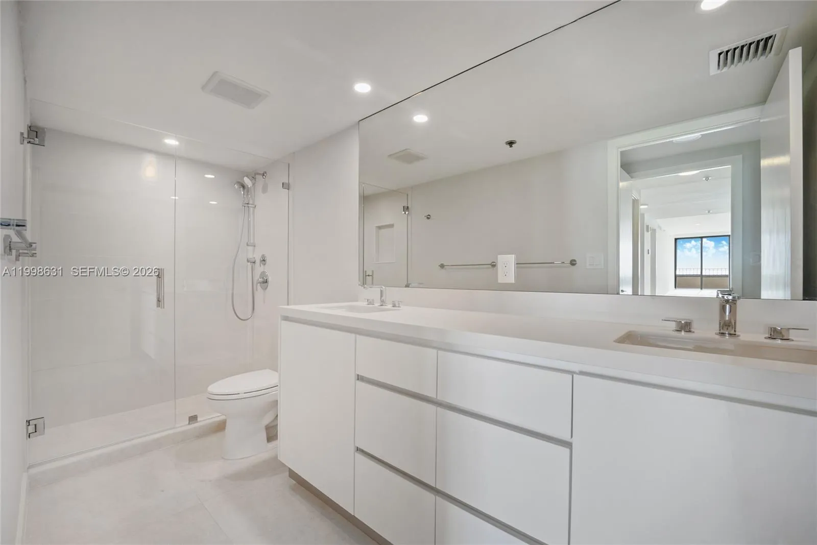 251 Crandon Blvd 1037, Key Biscayne, Florida 33149, Key Biscayne, Florida 33149, 2 Bedrooms Bedrooms, ,2 BathroomsBathrooms,Residential Lease,For Rent,251 Crandon Blvd 1037, Key Biscayne, Florida 33149,A11998631