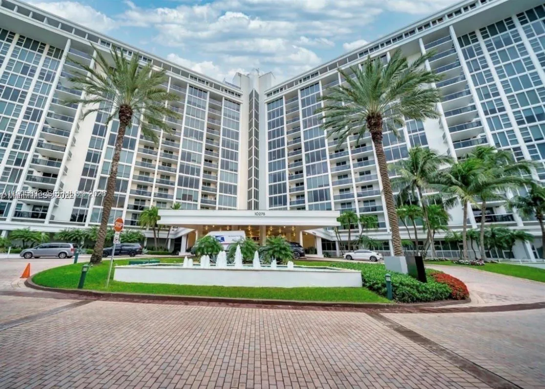 10275 Collins Ave 1502, Bal Harbour, Florida 33154, Bal Harbour, Florida 33154, ,1 BathroomBathrooms,Residential Lease,For Rent,10275 Collins Ave 1502, Bal Harbour, Florida 33154,A11995833