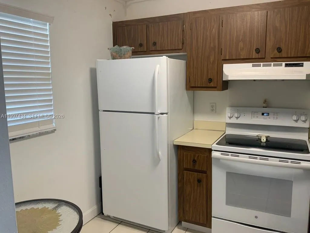 9311 Orange Grove Dr 405, Davie, Florida 33324, Davie, Florida 33324, 1 Bedroom Bedrooms, ,1 BathroomBathrooms,Residential,For Sale,9311 Orange Grove Dr 405, Davie, Florida 33324,A11997434