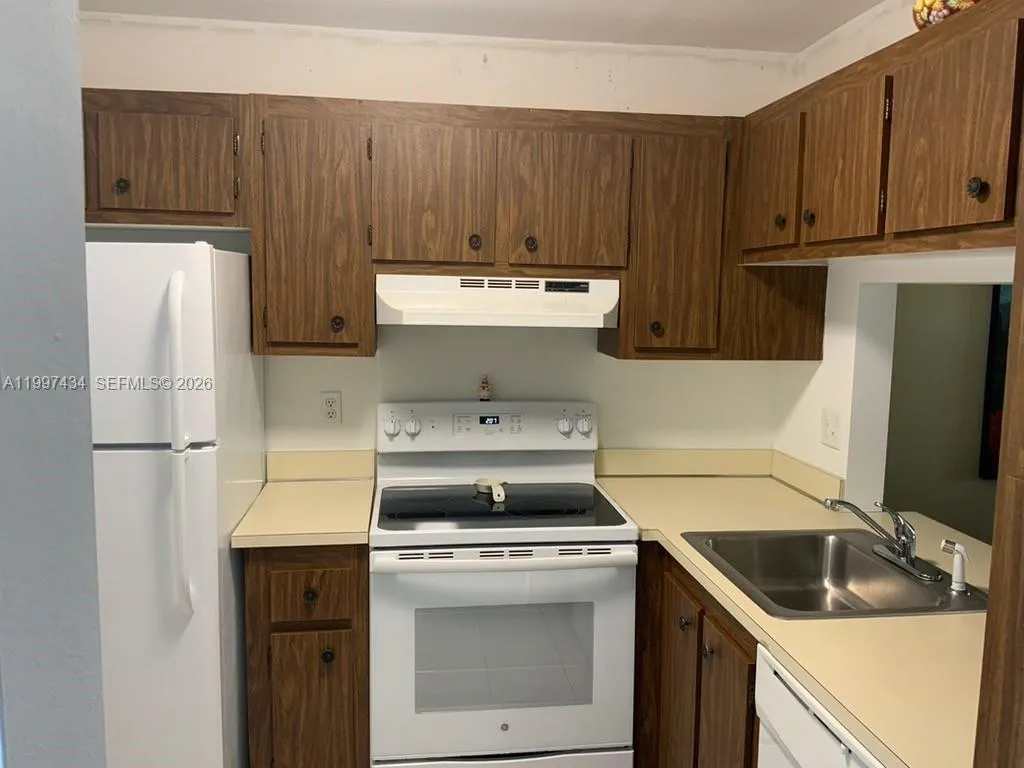 9311 Orange Grove Dr 405, Davie, Florida 33324, Davie, Florida 33324, 1 Bedroom Bedrooms, ,1 BathroomBathrooms,Residential,For Sale,9311 Orange Grove Dr 405, Davie, Florida 33324,A11997434