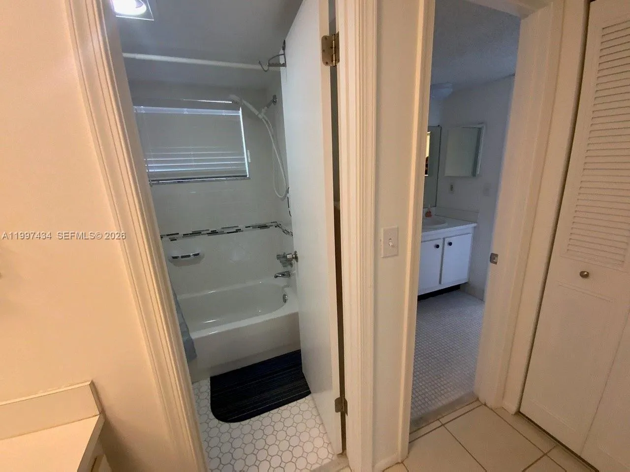 9311 Orange Grove Dr 405, Davie, Florida 33324, Davie, Florida 33324, 1 Bedroom Bedrooms, ,1 BathroomBathrooms,Residential,For Sale,9311 Orange Grove Dr 405, Davie, Florida 33324,A11997434