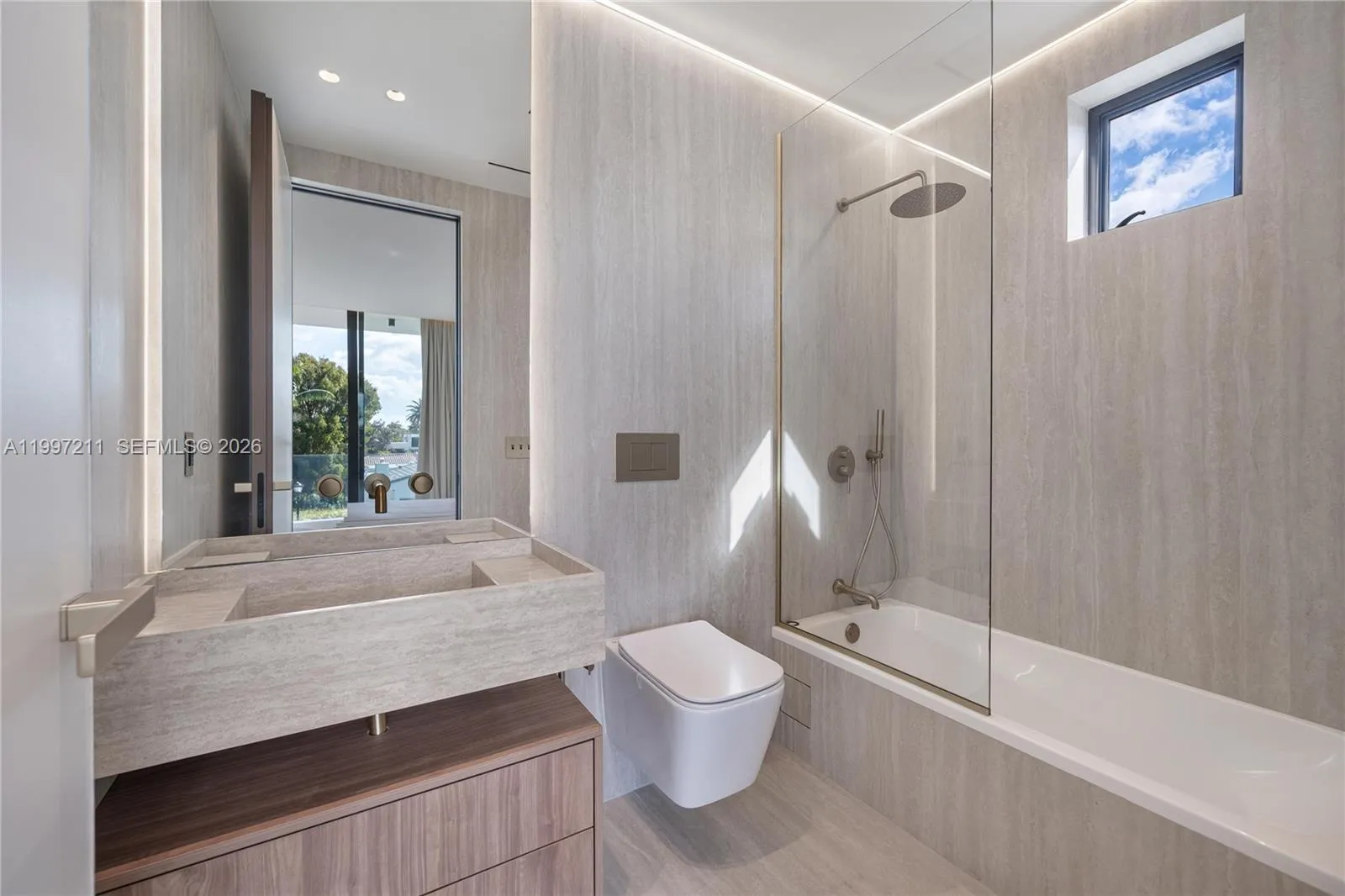 1045 W 47th Ct 0, Miami Beach, Florida 33140, Miami Beach, Florida 33140, 5 Bedrooms Bedrooms, ,5 BathroomsBathrooms,Residential Lease,For Rent,1045 W 47th Ct 0, Miami Beach, Florida 33140,A11997211
