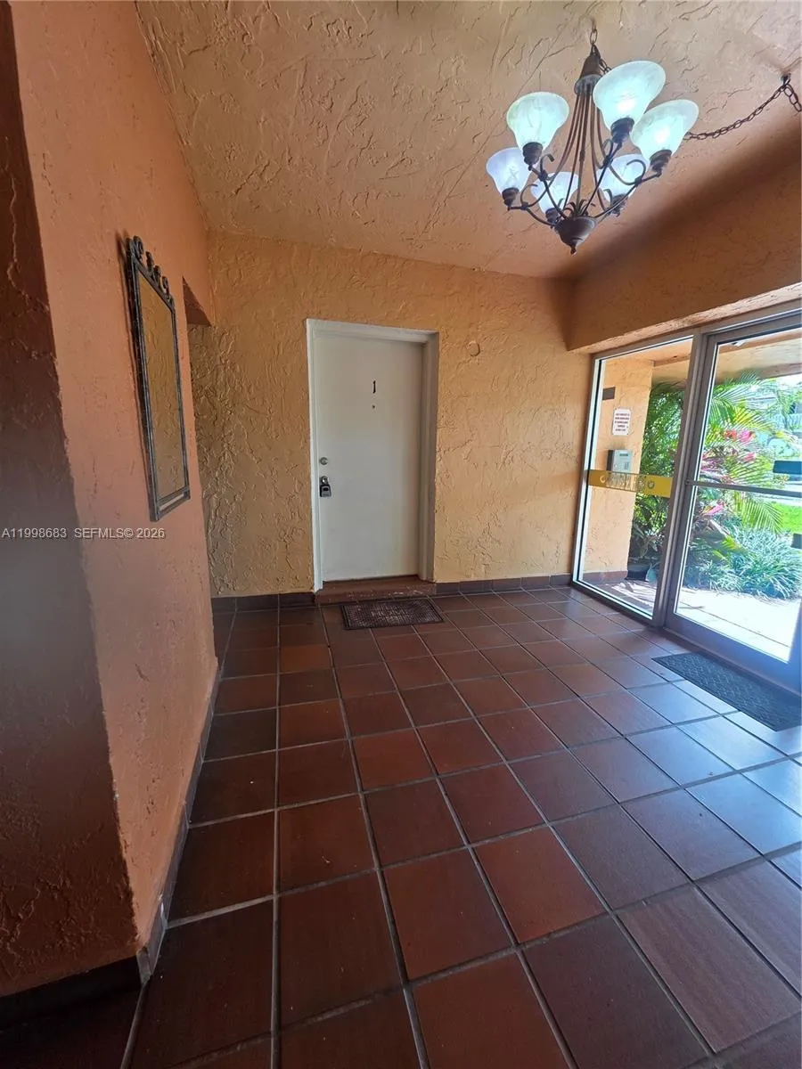 8101 Sw 73rd Ave 1, Miami, Florida 33143, Miami, Florida 33143, 2 Bedrooms Bedrooms, ,2 BathroomsBathrooms,Residential Lease,For Rent,8101 Sw 73rd Ave 1, Miami, Florida 33143,A11998683