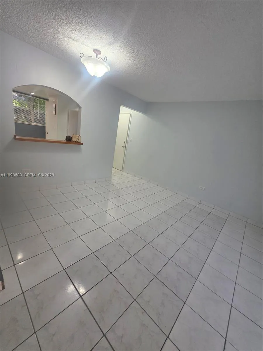 8101 Sw 73rd Ave 1, Miami, Florida 33143, Miami, Florida 33143, 2 Bedrooms Bedrooms, ,2 BathroomsBathrooms,Residential Lease,For Rent,8101 Sw 73rd Ave 1, Miami, Florida 33143,A11998683
