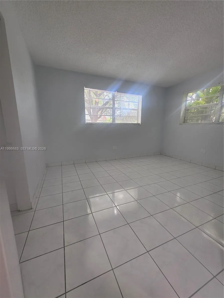8101 Sw 73rd Ave 1, Miami, Florida 33143, Miami, Florida 33143, 2 Bedrooms Bedrooms, ,2 BathroomsBathrooms,Residential Lease,For Rent,8101 Sw 73rd Ave 1, Miami, Florida 33143,A11998683