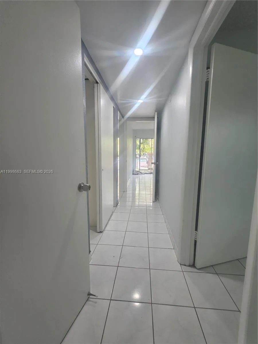 8101 Sw 73rd Ave 1, Miami, Florida 33143, Miami, Florida 33143, 2 Bedrooms Bedrooms, ,2 BathroomsBathrooms,Residential Lease,For Rent,8101 Sw 73rd Ave 1, Miami, Florida 33143,A11998683