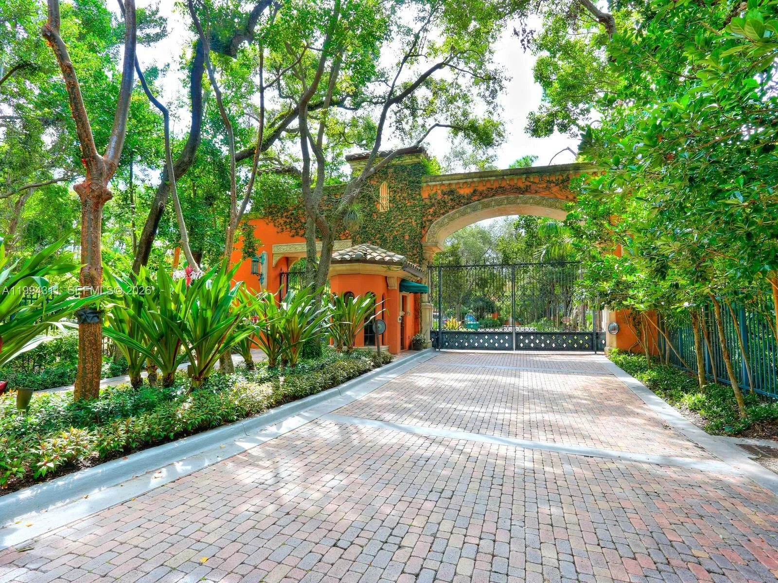 3471 Main Hwy 619, Miami, Florida 33133, Miami, Florida 33133, 4 Bedrooms Bedrooms, ,4 BathroomsBathrooms,Residential,For Sale,3471 Main Hwy 619, Miami, Florida 33133,A11994311