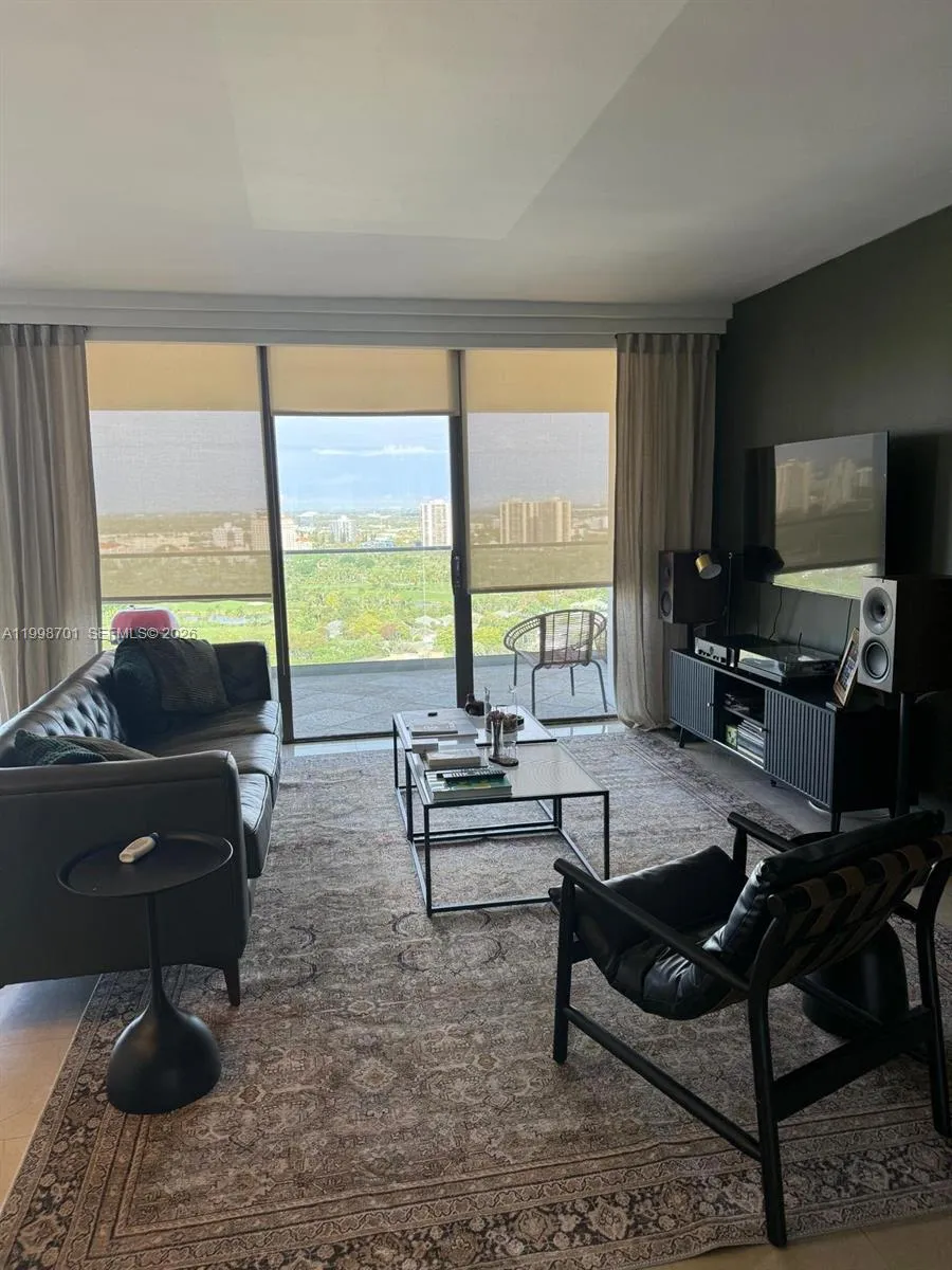 19707 Turnberry Way 28c, Aventura, Florida 33180, Aventura, Florida 33180, 1 Bedroom Bedrooms, ,1 BathroomBathrooms,Residential Lease,For Rent,19707 Turnberry Way 28c, Aventura, Florida 33180,A11998701