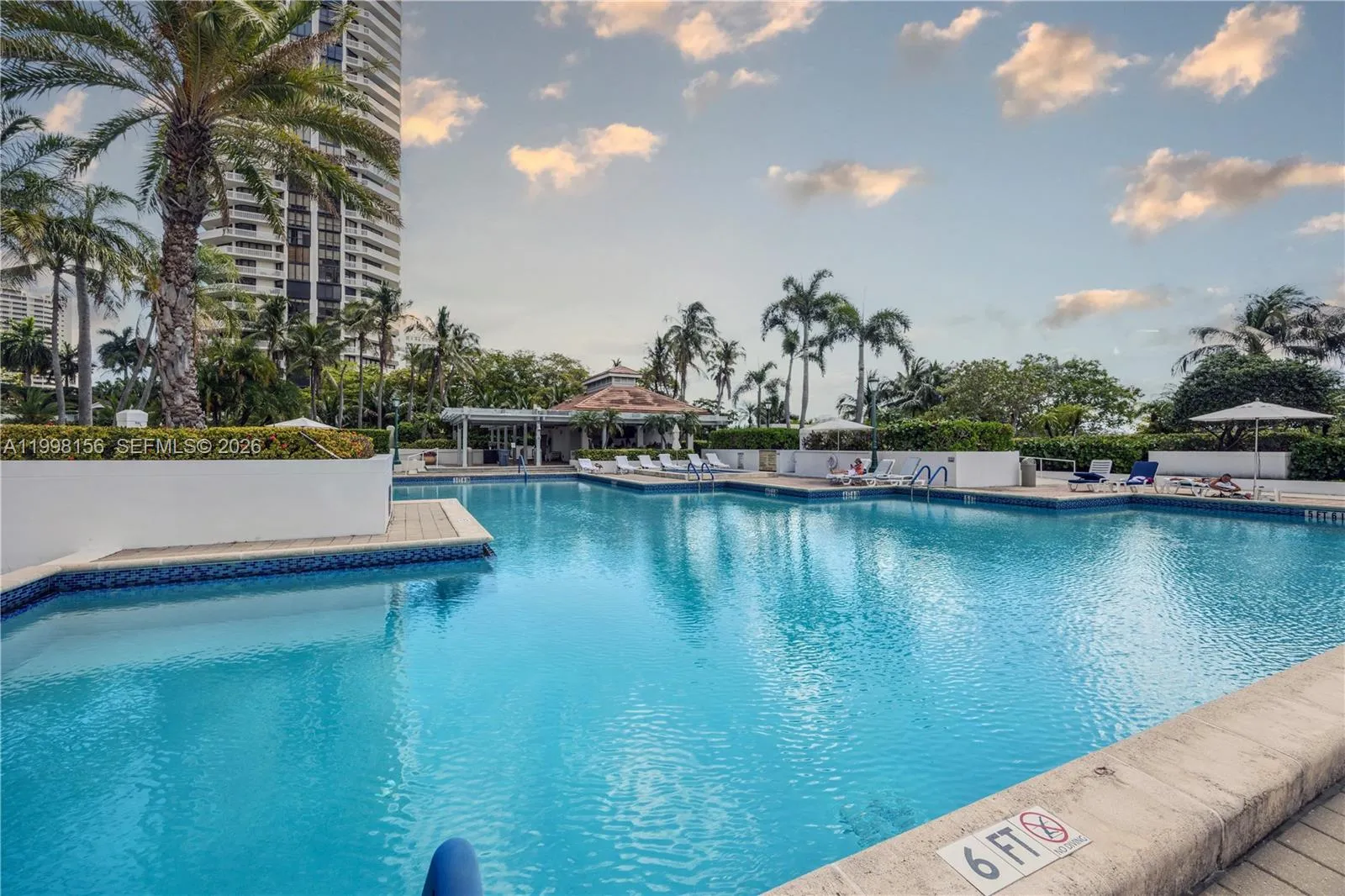 1000 W Island Blvd 1910, Aventura, Florida 33160, Aventura, Florida 33160, 2 Bedrooms Bedrooms, ,2 BathroomsBathrooms,Residential,For Sale,1000 W Island Blvd 1910, Aventura, Florida 33160,A11998156