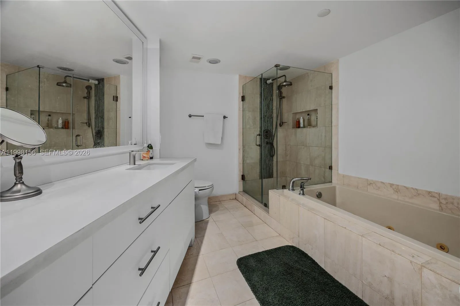 1000 W Island Blvd 1910, Aventura, Florida 33160, Aventura, Florida 33160, 2 Bedrooms Bedrooms, ,2 BathroomsBathrooms,Residential,For Sale,1000 W Island Blvd 1910, Aventura, Florida 33160,A11998156