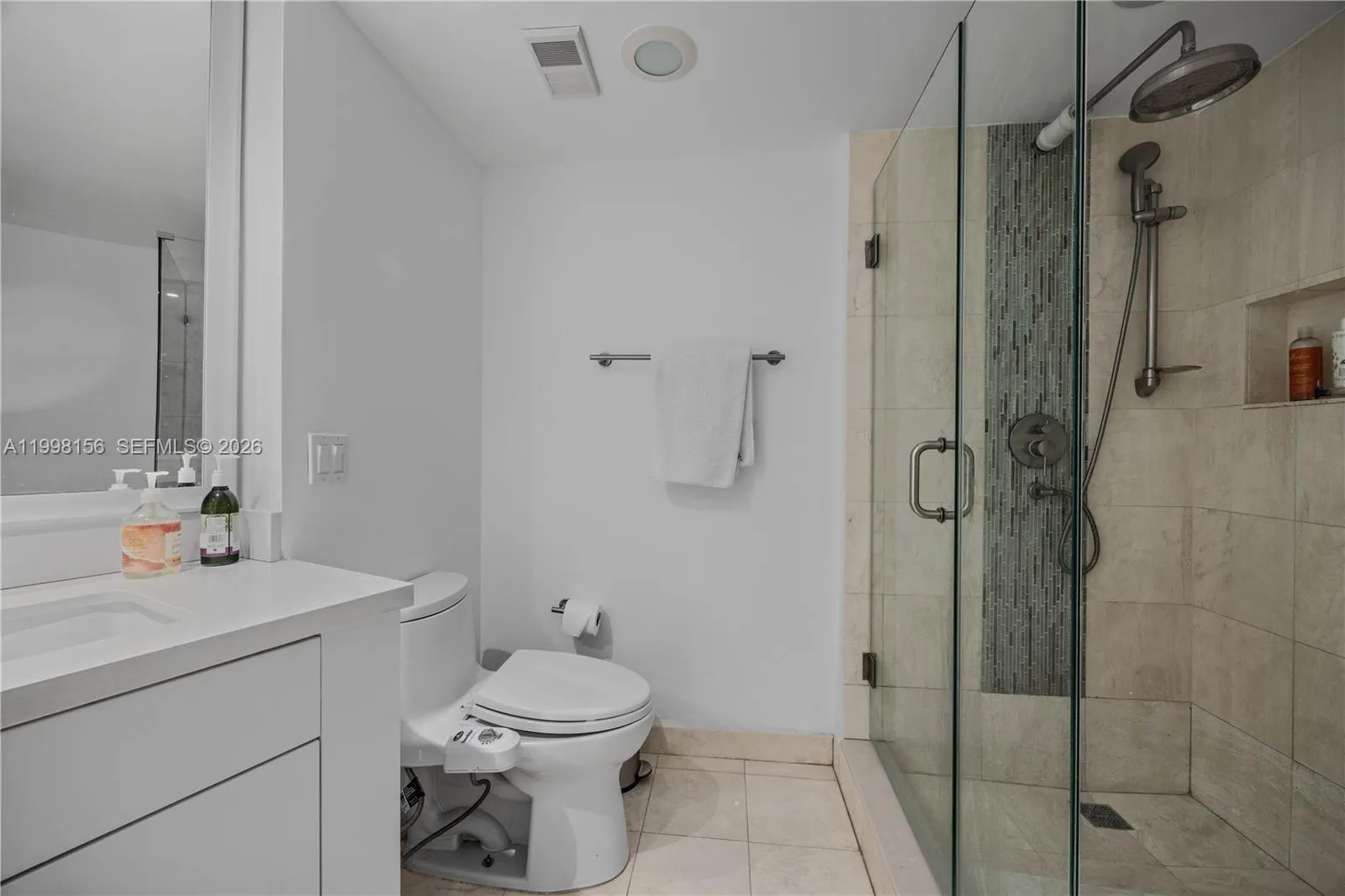 1000 W Island Blvd 1910, Aventura, Florida 33160, Aventura, Florida 33160, 2 Bedrooms Bedrooms, ,2 BathroomsBathrooms,Residential,For Sale,1000 W Island Blvd 1910, Aventura, Florida 33160,A11998156