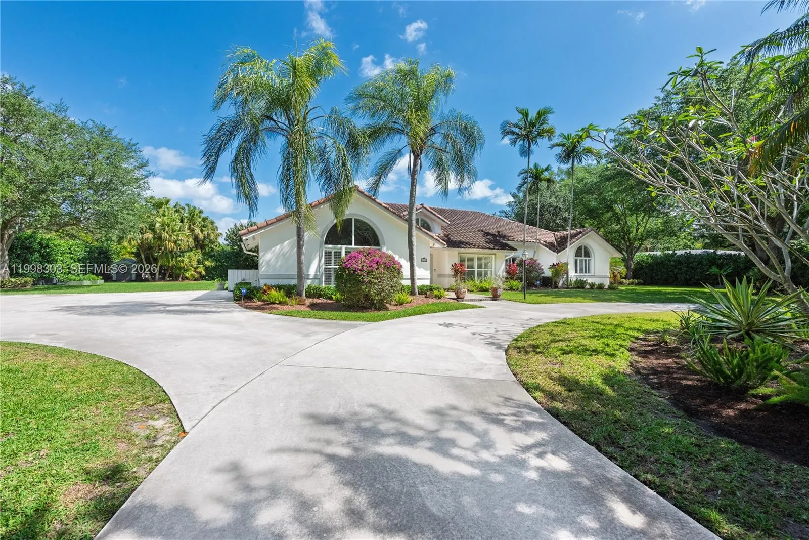 8001 Sw 160th St, Palmetto Bay, Florida 33157, Palmetto Bay, Florida 33157, 4 Bedrooms Bedrooms, ,3 BathroomsBathrooms,Residential Lease,For Rent,8001 Sw 160th St, Palmetto Bay, Florida 33157,A11998303