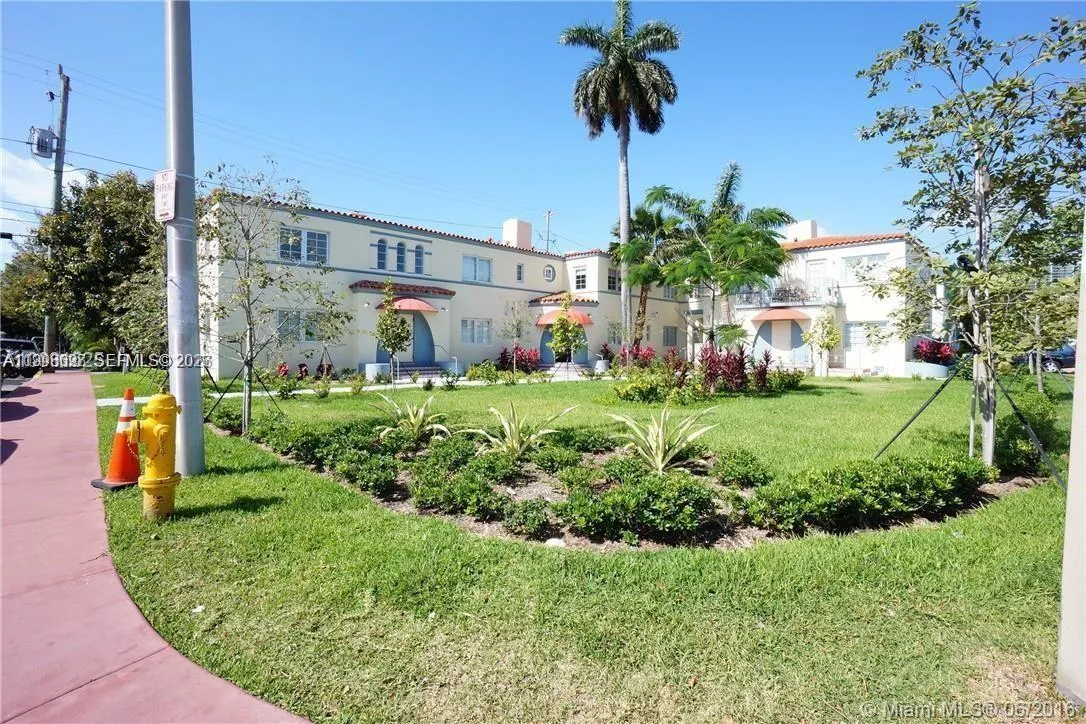 1450 Meridian Ave 105, Miami Beach, Florida 33139, Miami Beach, Florida 33139, 2 Bedrooms Bedrooms, ,2 BathroomsBathrooms,Residential Lease,For Rent,1450 Meridian Ave 105, Miami Beach, Florida 33139,A11998698