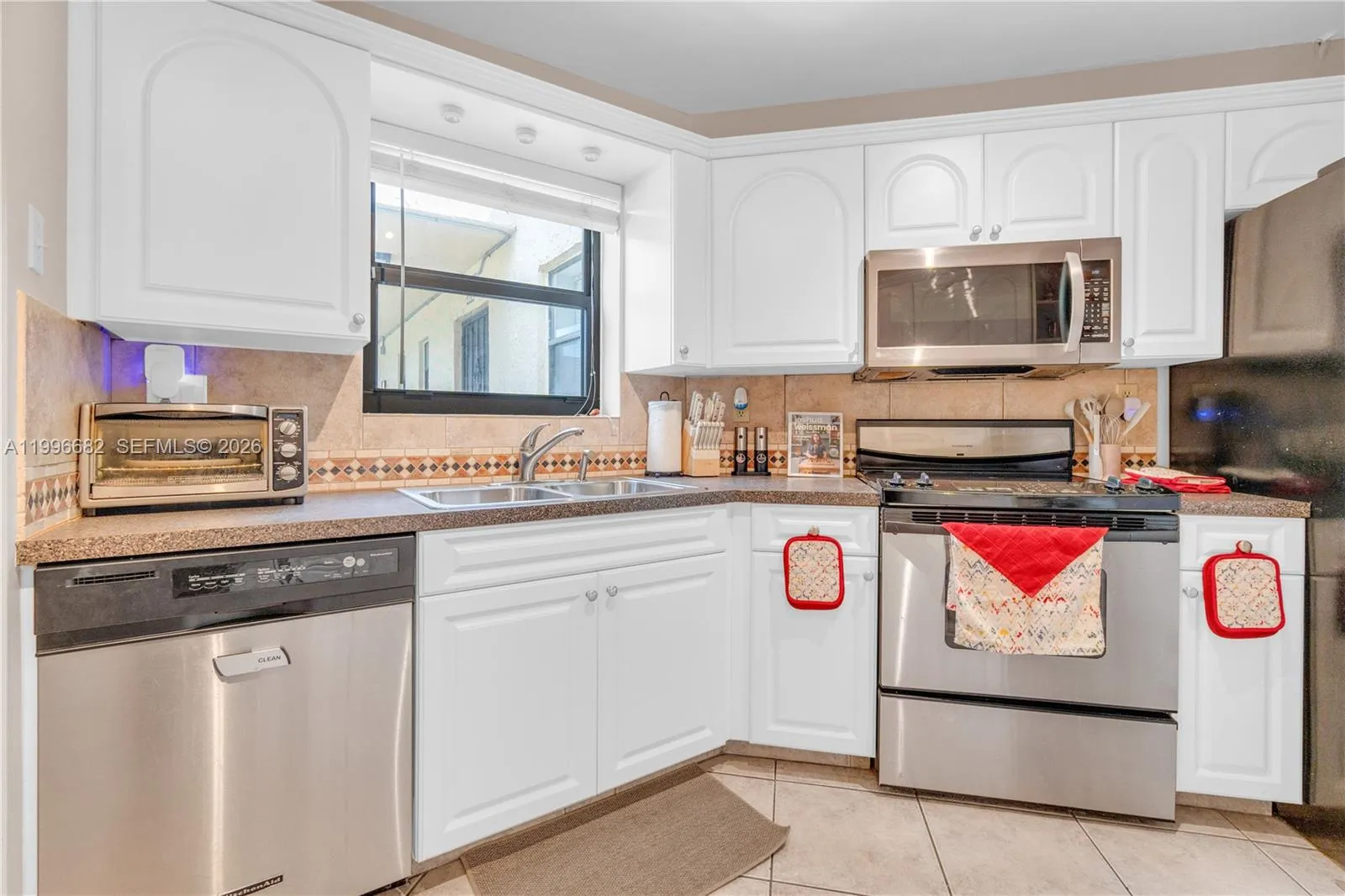 6755 W Broward Blvd 405, Plantation, Florida 33317, Plantation, Florida 33317, 2 Bedrooms Bedrooms, ,2 BathroomsBathrooms,Residential,For Sale,6755 W Broward Blvd 405, Plantation, Florida 33317,A11996682