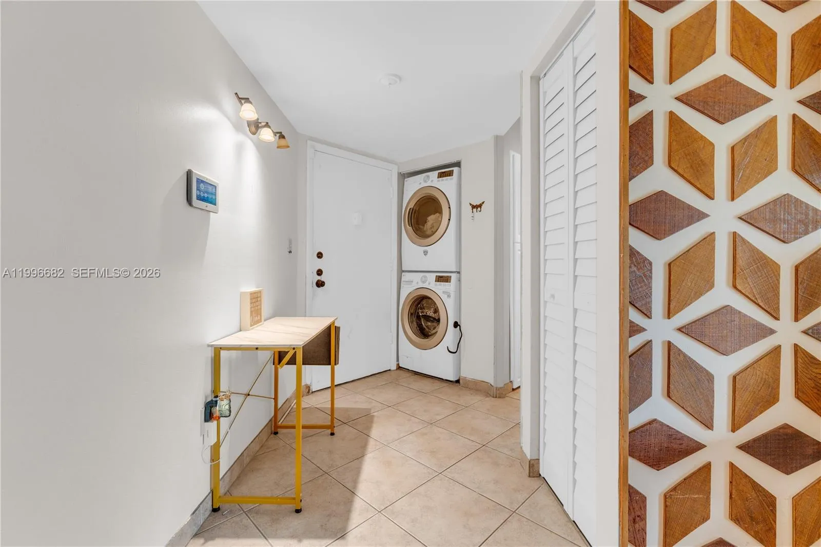 6755 W Broward Blvd 405, Plantation, Florida 33317, Plantation, Florida 33317, 2 Bedrooms Bedrooms, ,2 BathroomsBathrooms,Residential,For Sale,6755 W Broward Blvd 405, Plantation, Florida 33317,A11996682