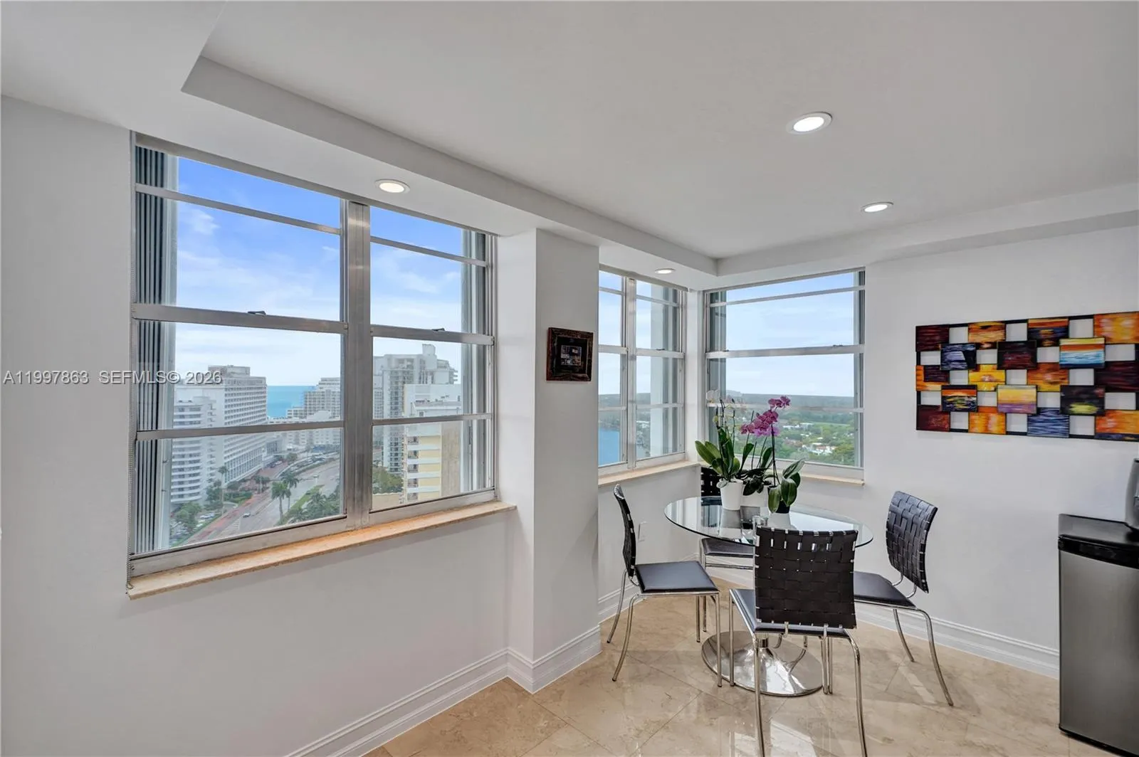 5660 Collins Ave 20b, Miami Beach, Florida 33140, Miami Beach, Florida 33140, 2 Bedrooms Bedrooms, ,2 BathroomsBathrooms,Residential,For Sale,5660 Collins Ave 20b, Miami Beach, Florida 33140,A11997863