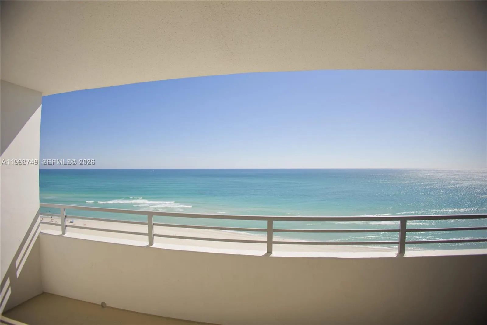 5555 Collins Ave 15m, Miami Beach, Florida 33140, Miami Beach, Florida 33140, 1 Bedroom Bedrooms, ,1 BathroomBathrooms,Residential Lease,For Rent,5555 Collins Ave 15m, Miami Beach, Florida 33140,A11998749