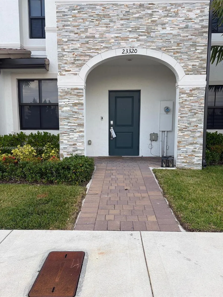 23320 Sw 127th Ct, Homestead, Florida 33032, Homestead, Florida 33032, 3 Bedrooms Bedrooms, ,2 BathroomsBathrooms,Residential Lease,For Rent,23320 Sw 127th Ct, Homestead, Florida 33032,A11998650
