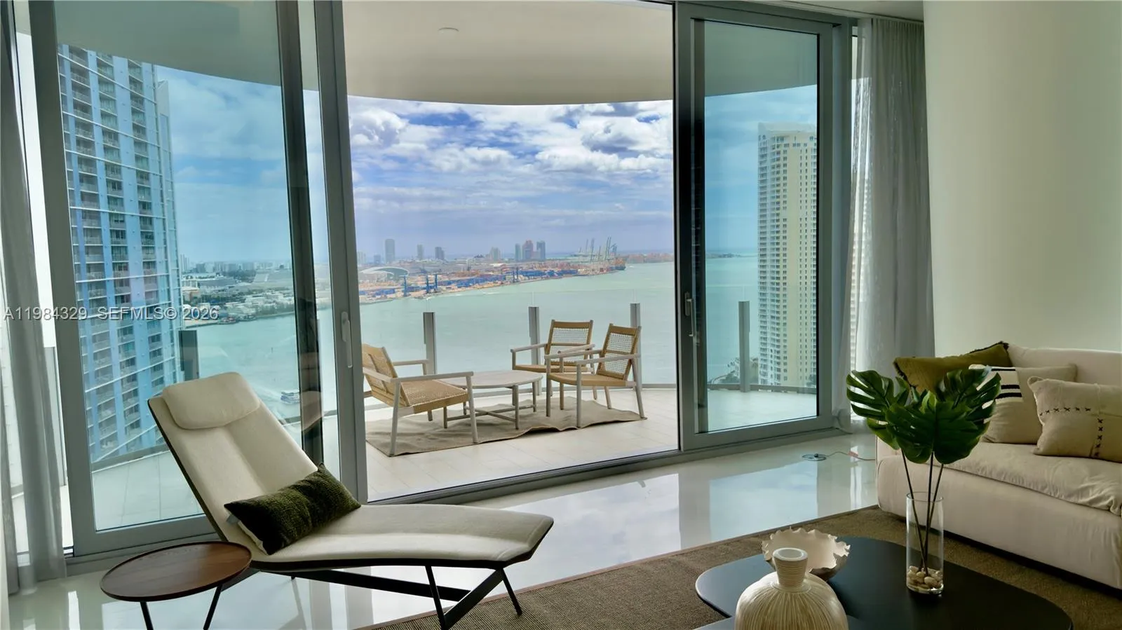 300 Biscayne Boulevard Way 2601e, Miami, Florida 3, Miami, Florida 33131, 5 Bedrooms Bedrooms, ,5 BathroomsBathrooms,Residential Lease,For Rent,300 Biscayne Boulevard Way 2601e, Miami, Florida 3,A11984329