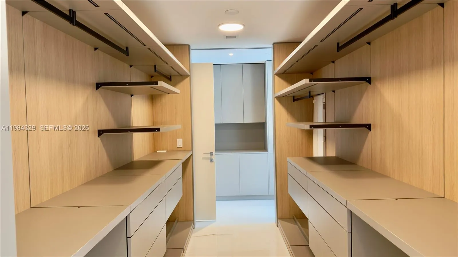 300 Biscayne Boulevard Way 2601e, Miami, Florida 3, Miami, Florida 33131, 5 Bedrooms Bedrooms, ,5 BathroomsBathrooms,Residential Lease,For Rent,300 Biscayne Boulevard Way 2601e, Miami, Florida 3,A11984329