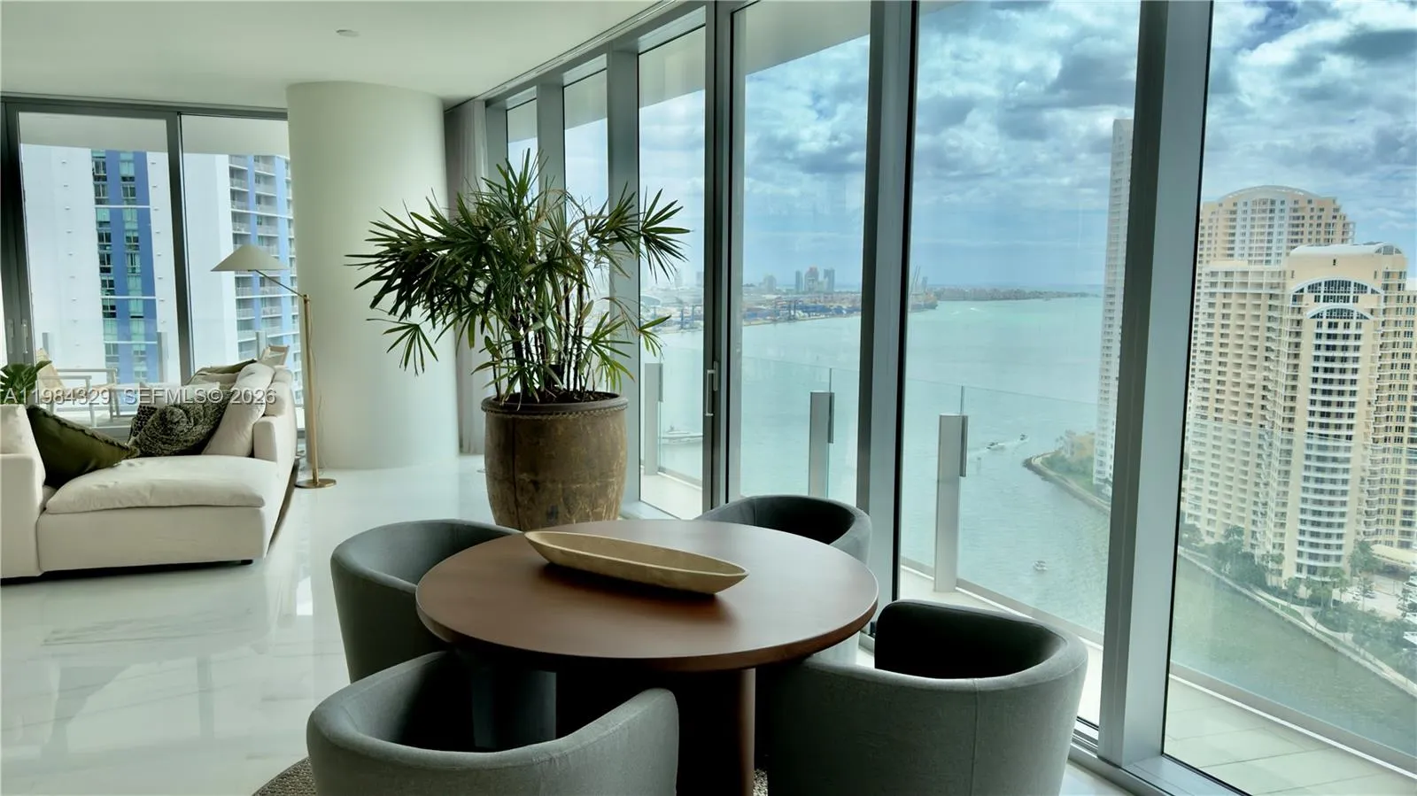 300 Biscayne Boulevard Way 2601e, Miami, Florida 3, Miami, Florida 33131, 5 Bedrooms Bedrooms, ,5 BathroomsBathrooms,Residential Lease,For Rent,300 Biscayne Boulevard Way 2601e, Miami, Florida 3,A11984329