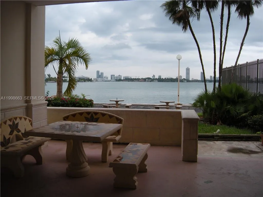 7545 E Treasure Dr 2k, North Bay Village, Florida, North Bay Village, Florida 33141, 1 Bedroom Bedrooms, ,1 BathroomBathrooms,Residential Lease,For Rent,7545 E Treasure Dr 2k, North Bay Village, Florida ,A11998663
