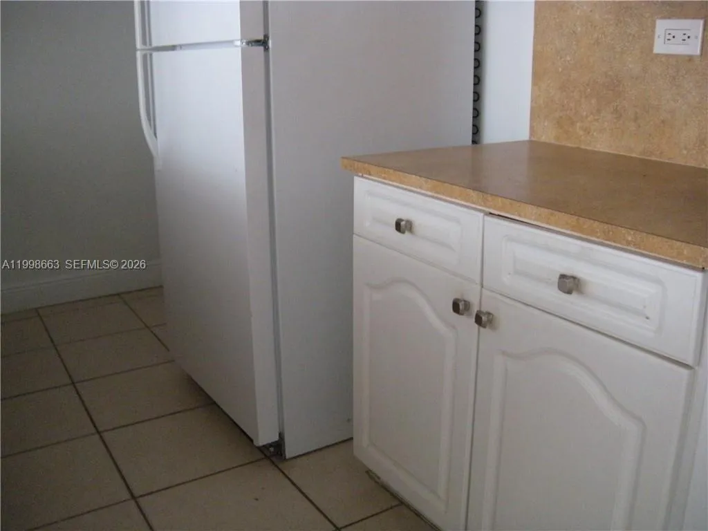 7545 E Treasure Dr 2k, North Bay Village, Florida, North Bay Village, Florida 33141, 1 Bedroom Bedrooms, ,1 BathroomBathrooms,Residential Lease,For Rent,7545 E Treasure Dr 2k, North Bay Village, Florida ,A11998663
